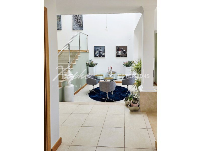 Townhouse in Olhos de Agua, Algarve, Portugal 2 - 18079030