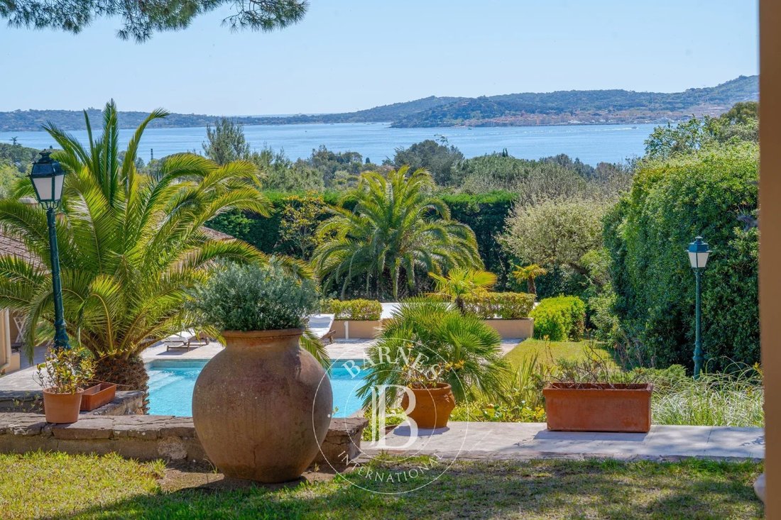 Villa in Grimaud, Provence-Alpes-Côte d'Azur, France 2 - 18073003