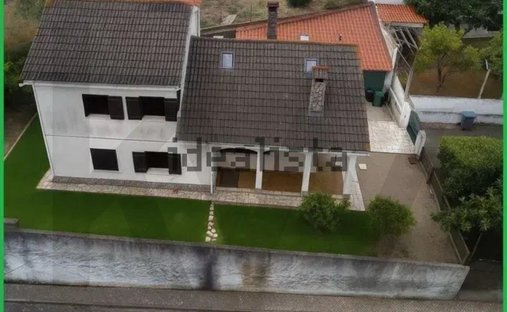 Townhouse in Corroios, Setubal, Portugal 1