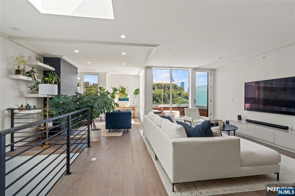 Condo in Weehawken, New Jersey, United States 3 - 18075966
