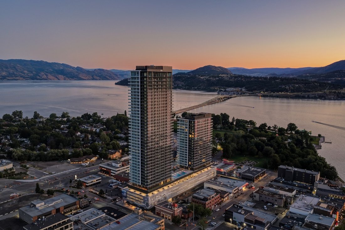 House in Kelowna, British Columbia, Canada 2 - 18077862