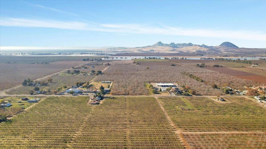Farm Ranch in Yuba City, California, United States 4 - 18076031