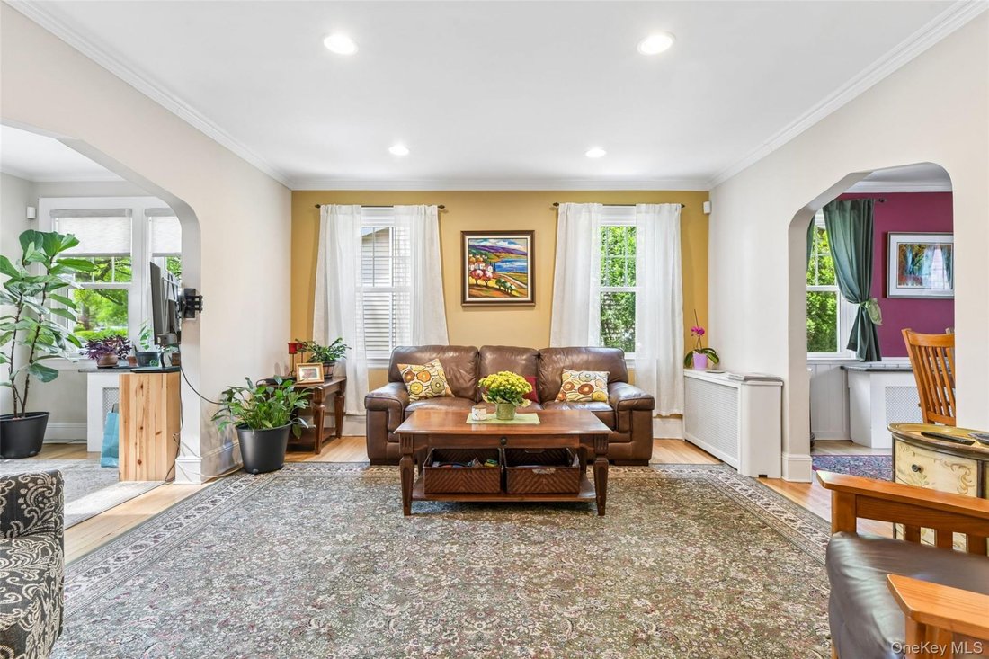 House in Garden City, New York, United States 5 - 18077765