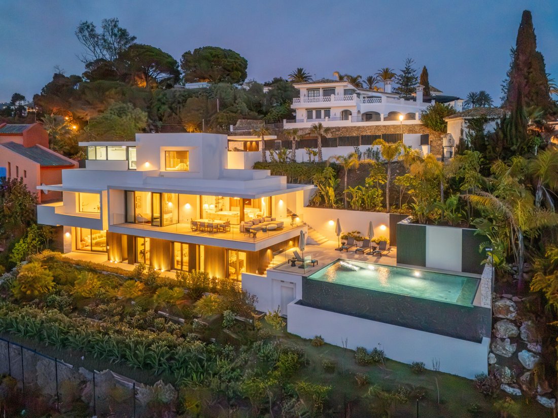 Villa in Marbella, Andalusia, Spain 1 - 18079237