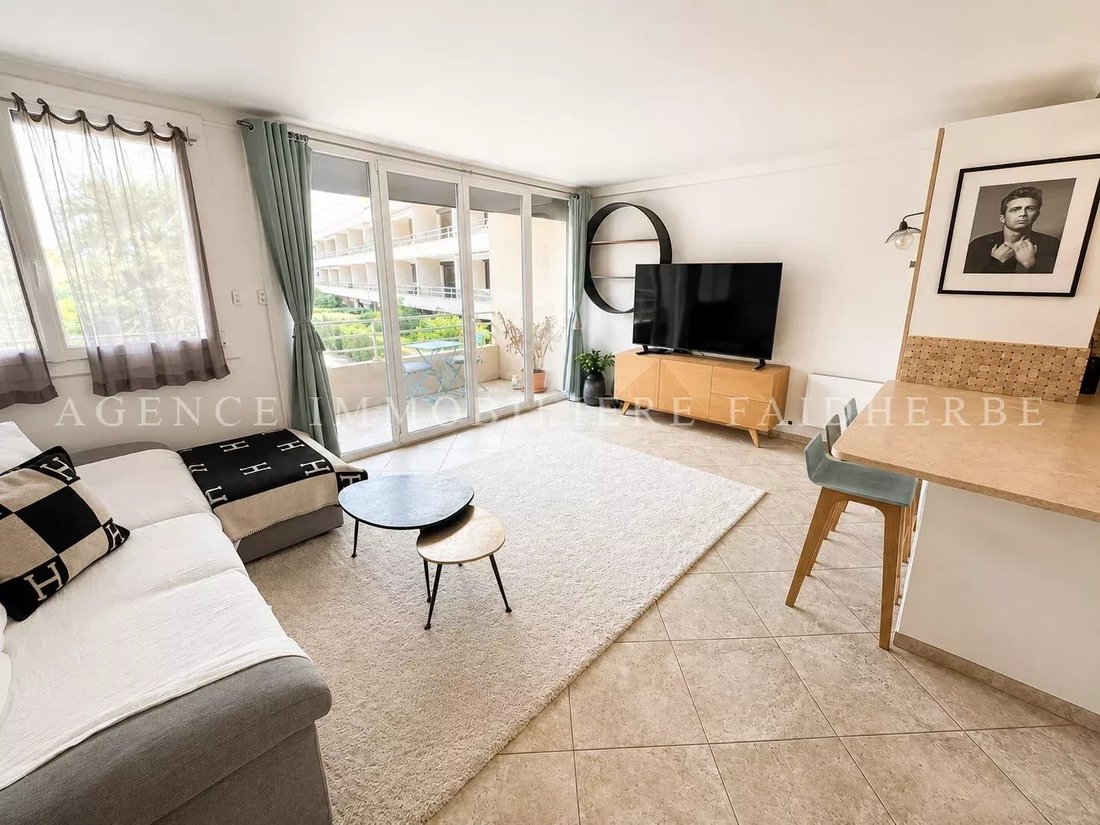 Apartment in Zone Ouest Urbaine, Saint-Tropez, France 3 - 18073207