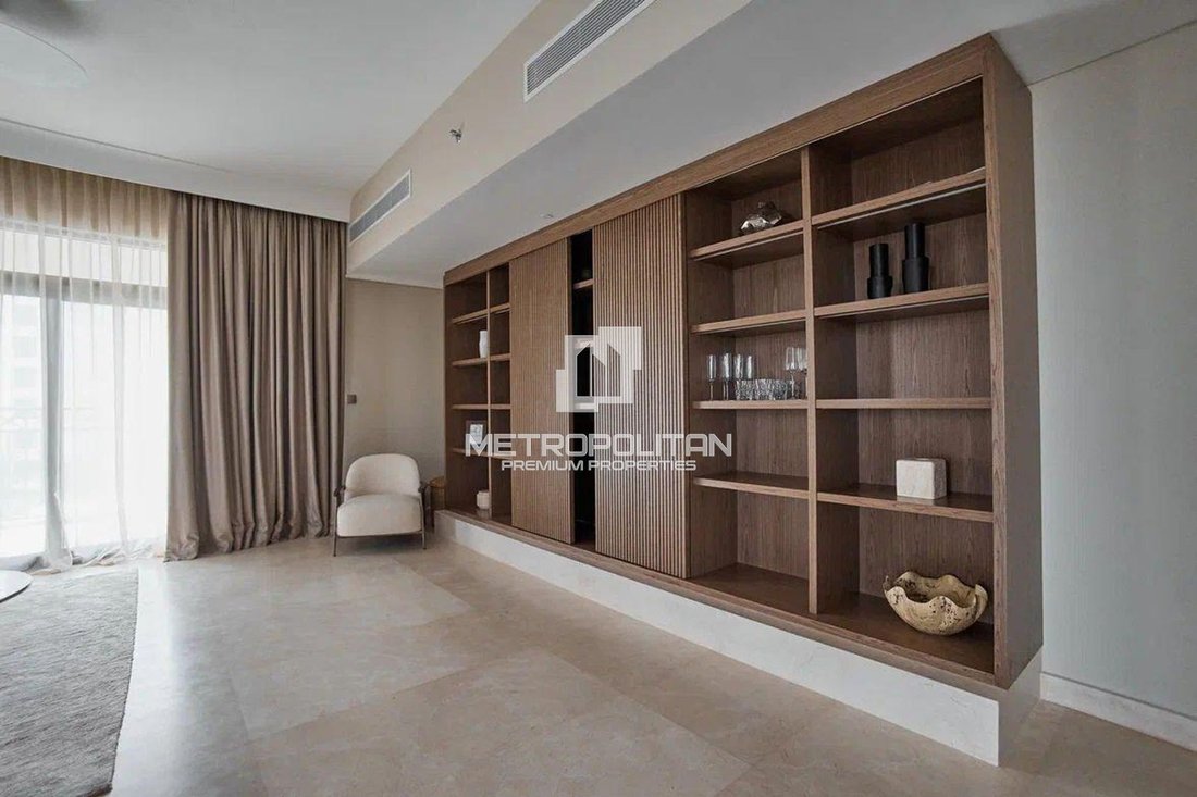 Apartment in Umm Suqeim, Dubai, United Arab Emirates 3 - 18073375