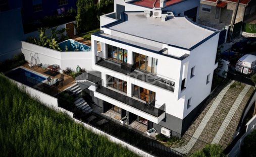 House in Alcabideche, Lisbon, Portugal 1