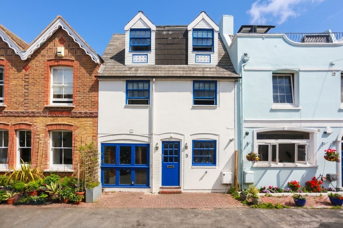 House in Kemptown, England 1 - 18078709