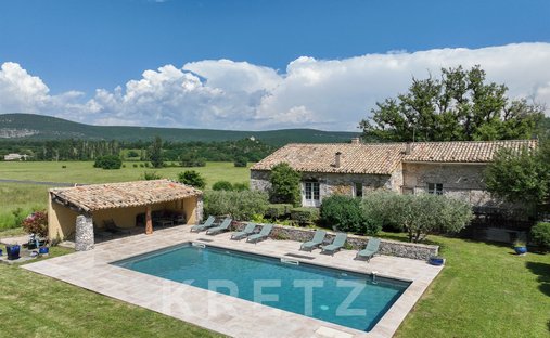 House in Banon, Provence-Alpes-Côte d'Azur, France 1