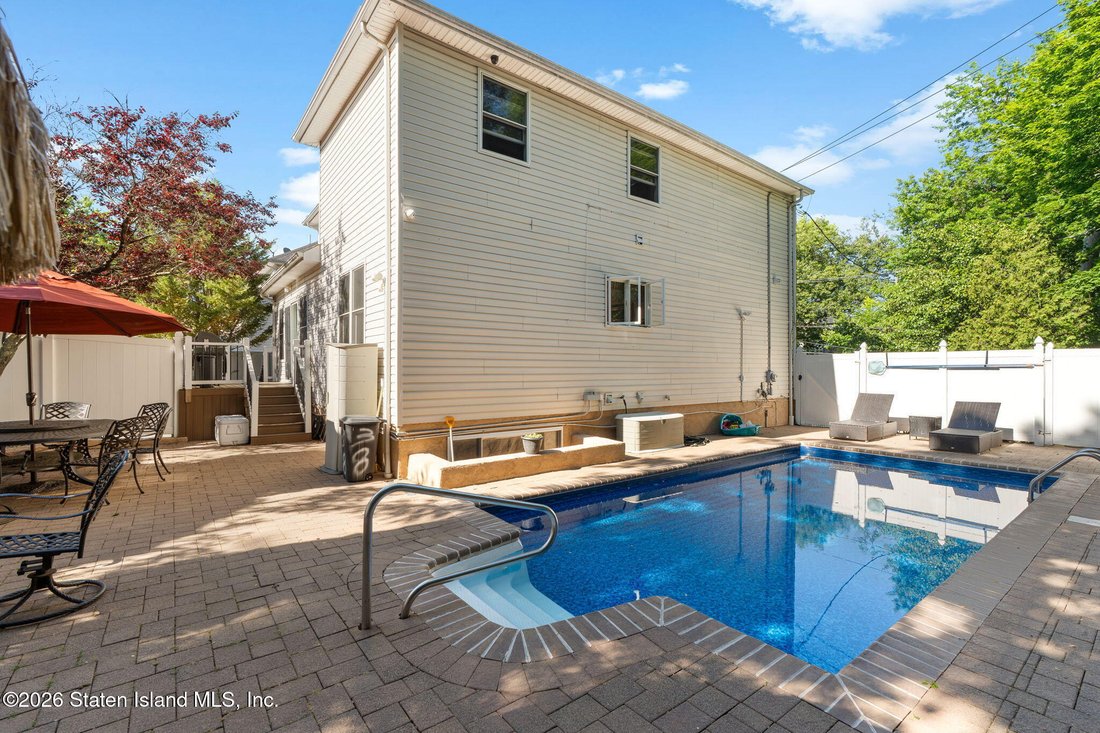 House in Staten Island, NY, United States 3 - 18071408
