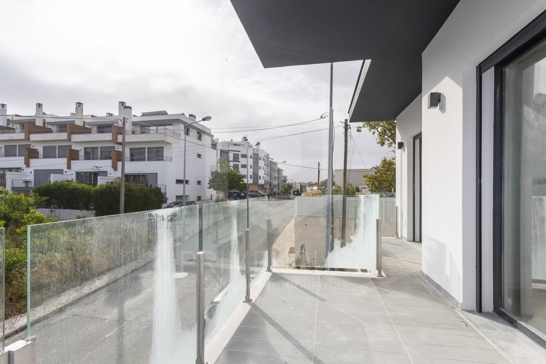 Apartment in Charneca de Caparica e Sobreda, Setubal, Portugal 2 - 17723659