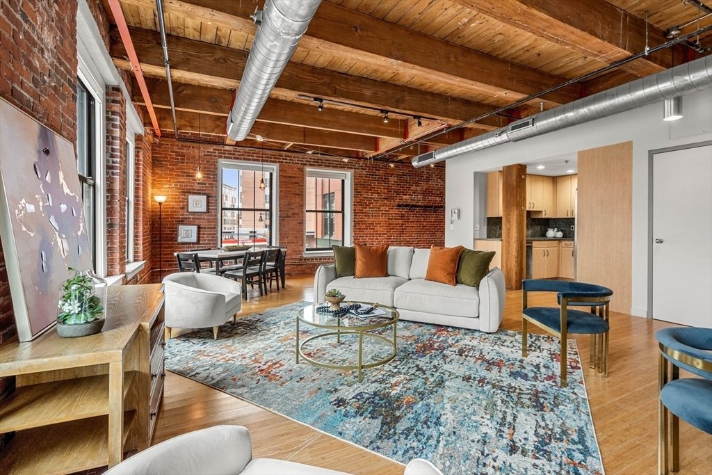 Condo in Boston, Massachusetts, United States 2 - 18076650