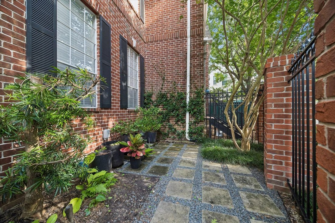 Townhouse in Houston, Texas, United States 4 - 18075794