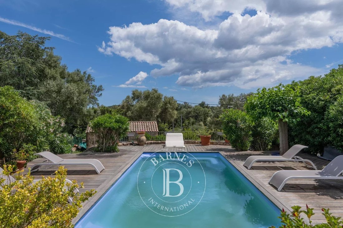 House in San-Gavino-di-Carbini, Corsica, France 1 - 18073429