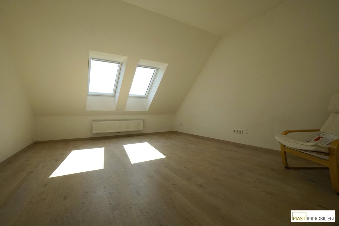 Vienna, Wien, Austria 4 - 18073501