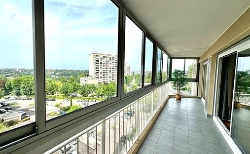 Apartment in Marly-le-Roi, Ile-de-France, France 1