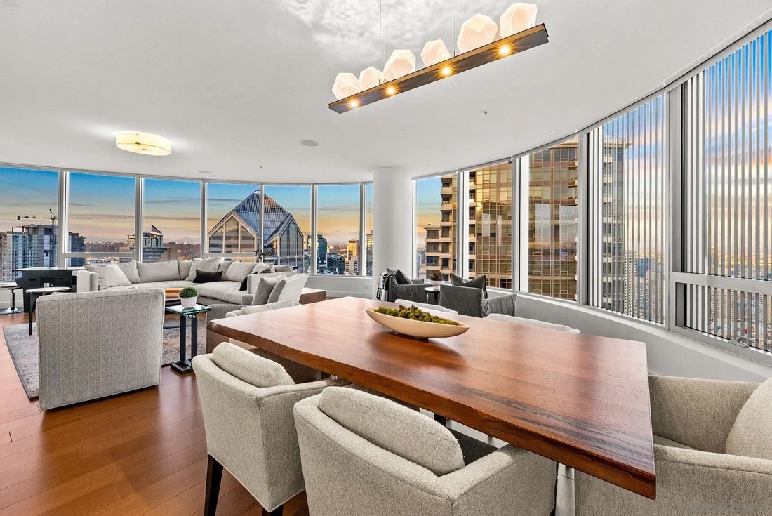 Condo in San Diego, California, United States 4 - 18075254