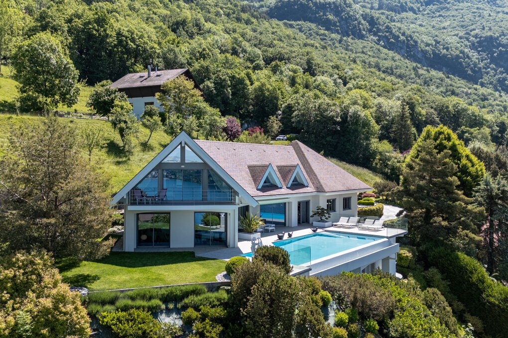 Villa in Veyrier-du-Lac, Auvergne-Rhône-Alpes, France 1 - 18072434