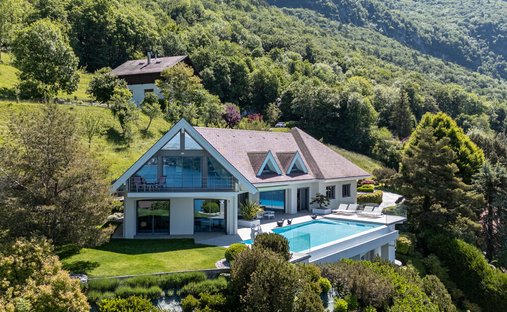 Villa in Veyrier-du-Lac, Auvergne-Rhône-Alpes, France 1