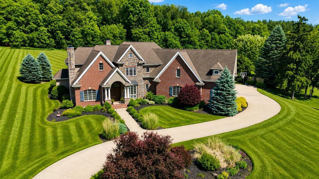 House in Mansfield, Ohio, United States 2 - 18033053