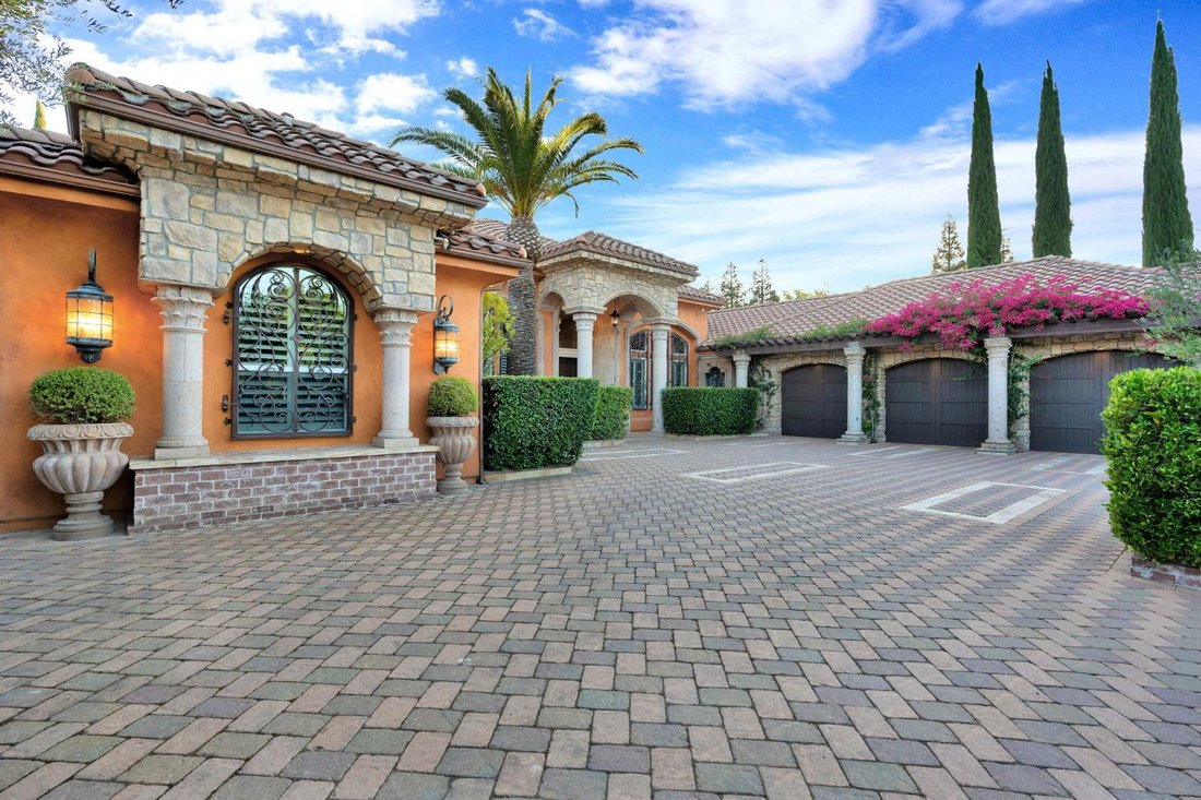 House in Clovis, California, United States 4 - 18074329
