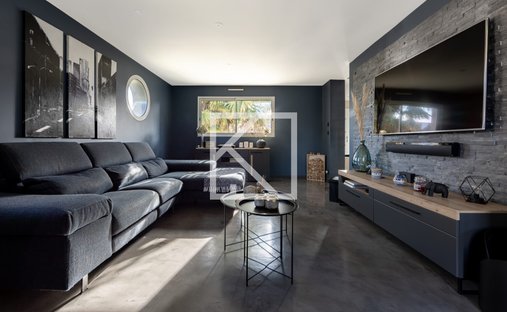 House in Mulsanne, Pays de la Loire, France 1