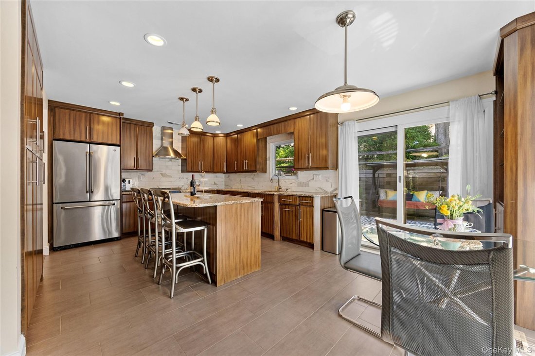Condo in Jericho, New York, United States 2 - 18071495