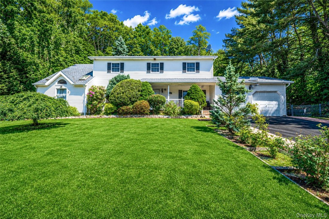 House in Huntington Station, New York, United States 2 - 18078862