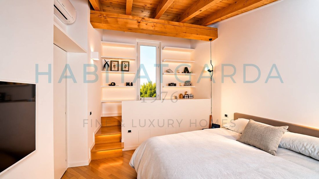 Apartment in Salo, Lombardy, Italy 3 - 18077832
