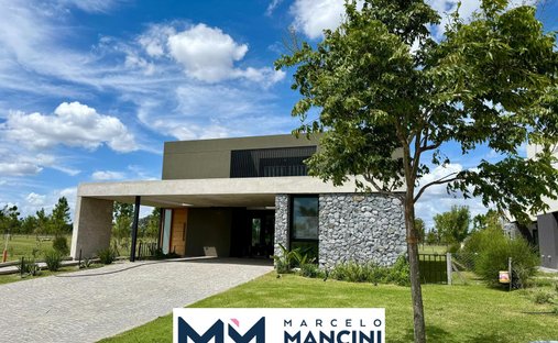 House in Guernica, Buenos Aires Province, Argentina 1