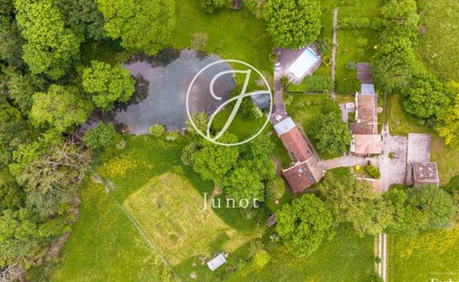 Thoiry, Ile-de-France, France 1