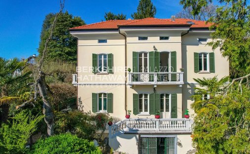 Villa in Castelletto sopra Ticino, Piedmont, Italy 1