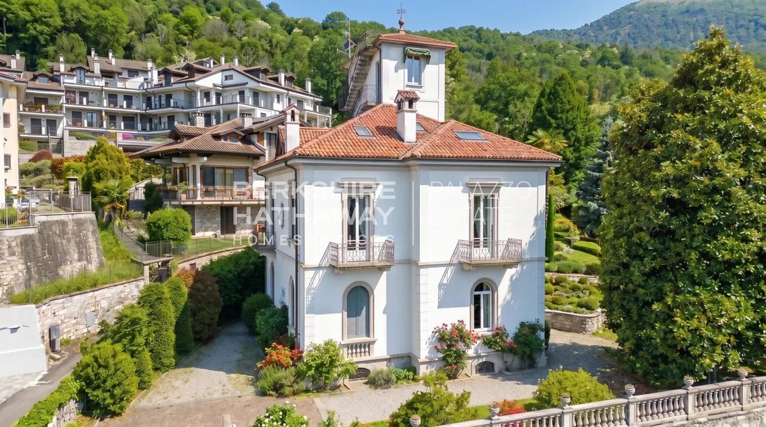 Villa in Baveno, Piedmont, Italy 1 - 18071087