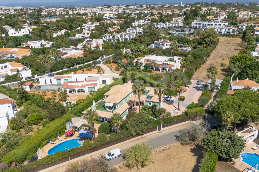 Villa in Carvoeiro, Algarve, Portugal 2 - 12518416