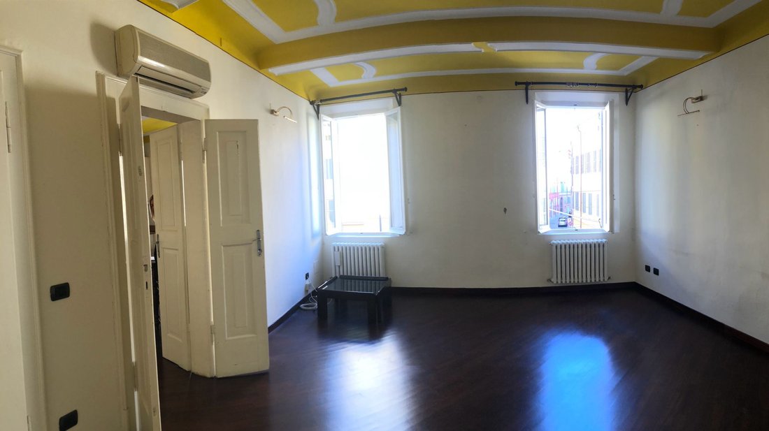 Apartment in Historic Center, Modena, Emilia-Romagna 4 - 18078621