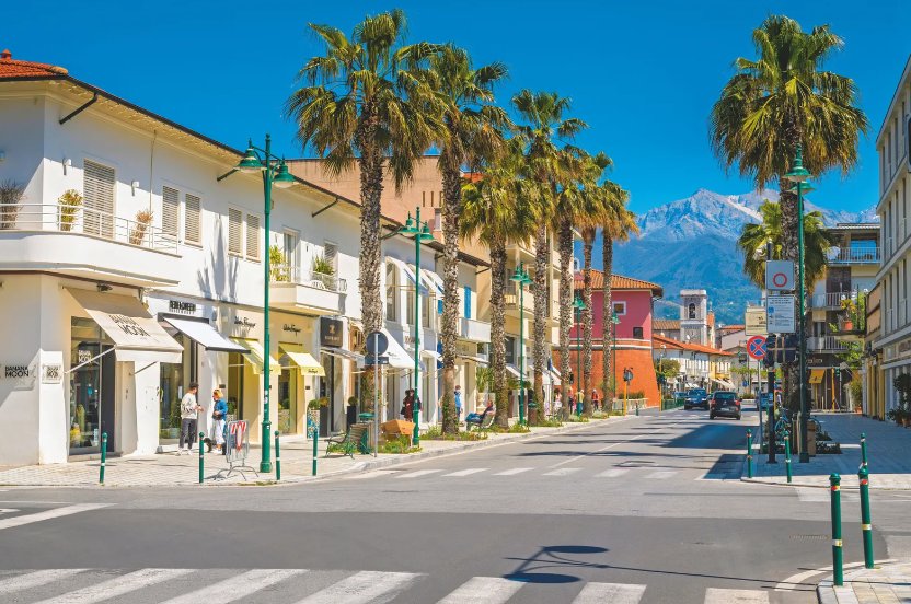 Penthouse in Vittoria Apuana, Forte dei Marmi, Tuscany 1 - 18071340