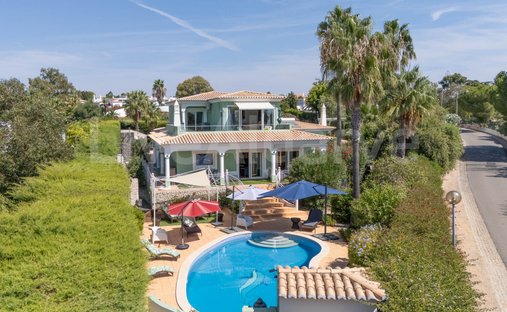 Villa in Carvoeiro, Algarve, Portugal 1