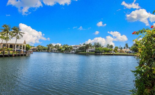 Land in Naples, Florida, United States 1