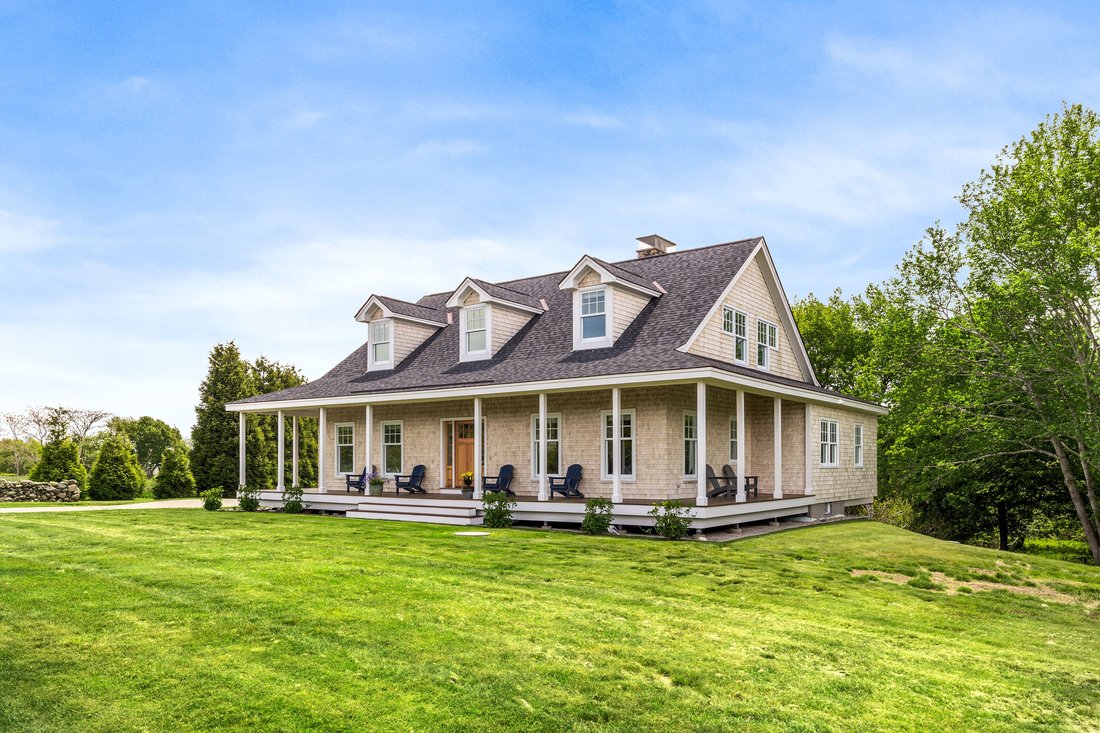 Little Compton, Rhode Island, United States 5 - 18071268