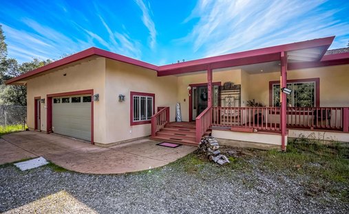House in Sheep Ranch, California, United States 1