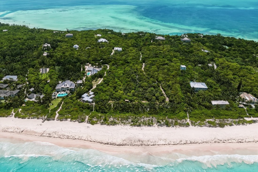 Land in Dunmore Town, Harbour Island, The Bahamas 1 - 18071024