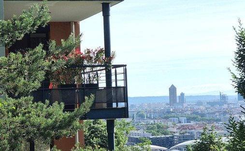 Apartment in Sainte-Foy-lès-Lyon, Auvergne-Rhône-Alpes, France 1