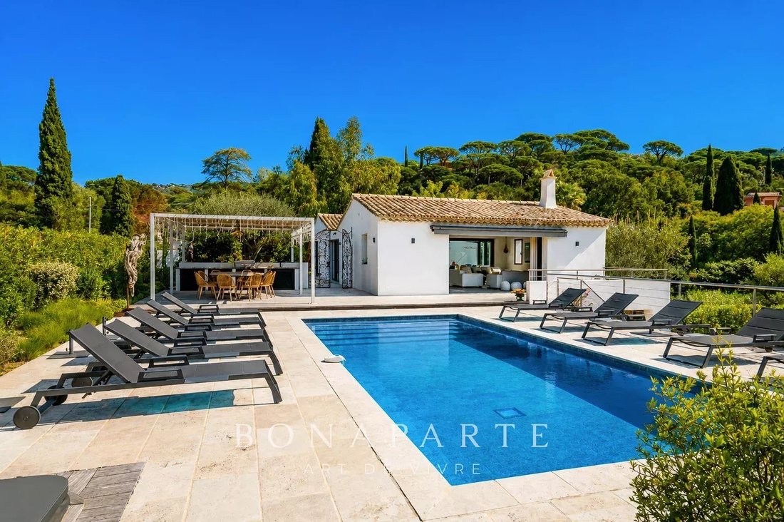 Villa in La Croix-Valmer, Provence-Alpes-Côte d'Azur, France 5 - 17483050