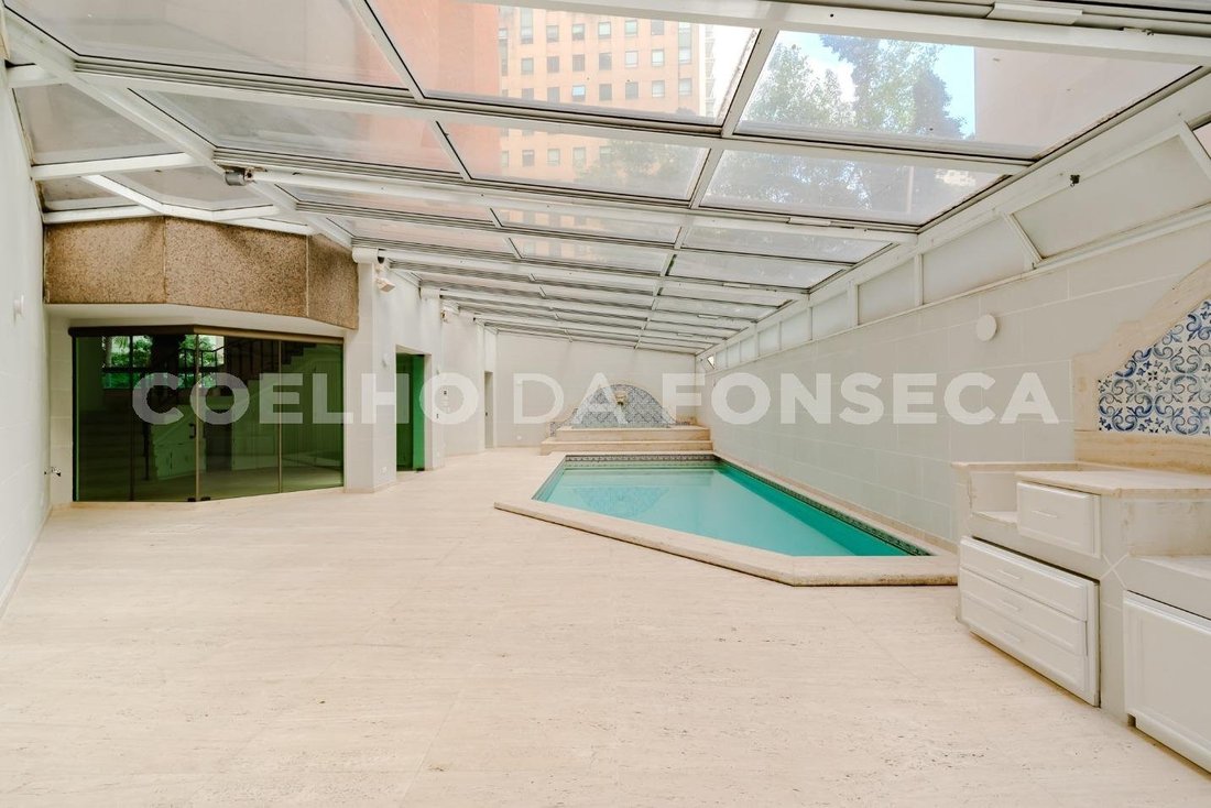 Condo in São Paulo, State of São Paulo, Brazil 1 - 18077901