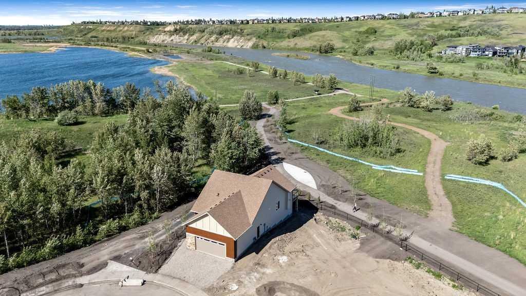 House in Calgary, Alberta, Canada 1 - 18077805