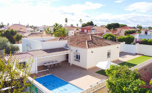 Villa à Torrevieja, Valence, Espagne 1