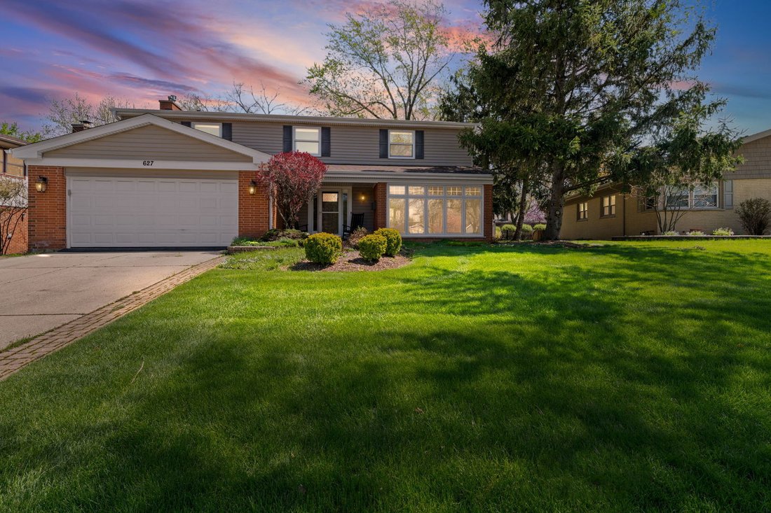 House in Arlington Heights, Illinois, United States 2 - 18076328
