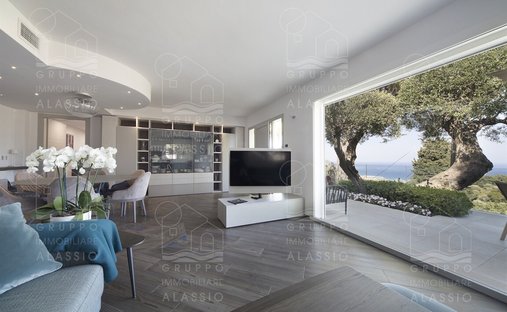 Villa in Diano Marina, Liguria, Italy 1