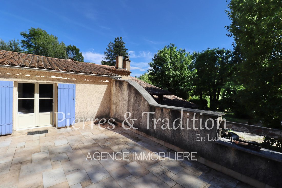 Estate in Reillanne, Provence-Alpes-Côte d'Azur, France 4 - 16715406