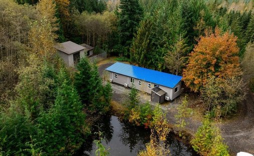 House in Mission, British Columbia, Canada 1